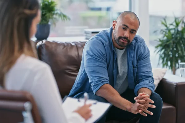 How Mental Health Motivational Speakers Encourage Employee Well-being Motivational Speakers