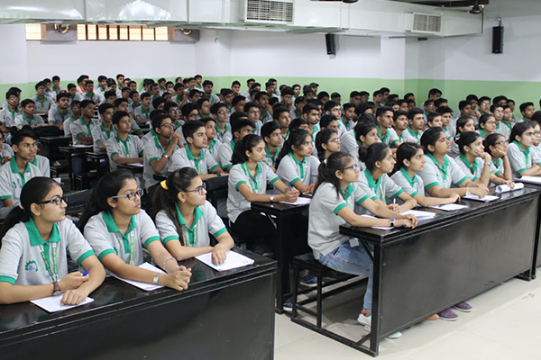 How Sikar’s NEET Coaching Institutes Are Helping Students Achieve Their Dreams